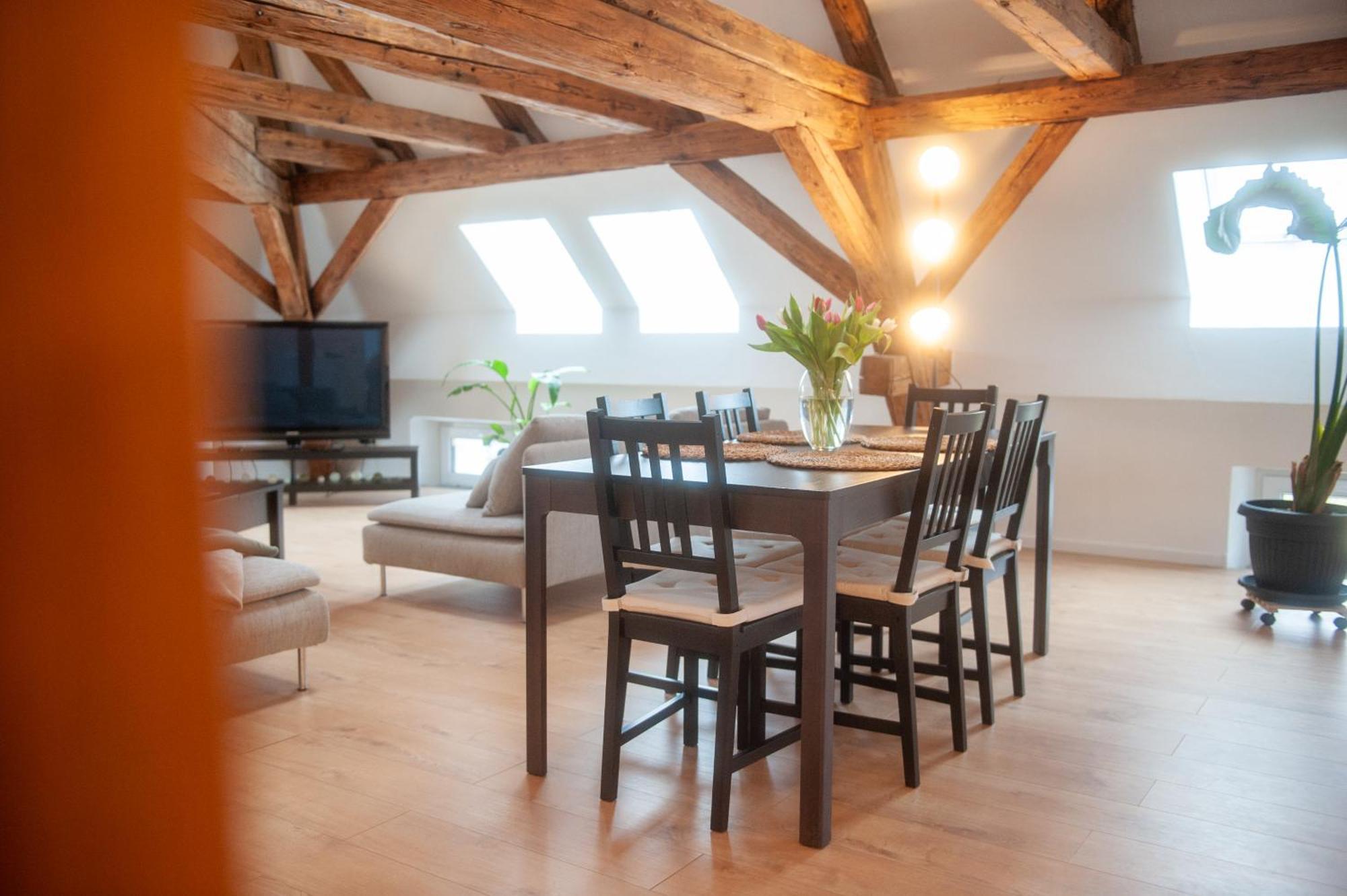 Schlossberg - Ferienwohnung Im Herzen Von Selb Exterior foto